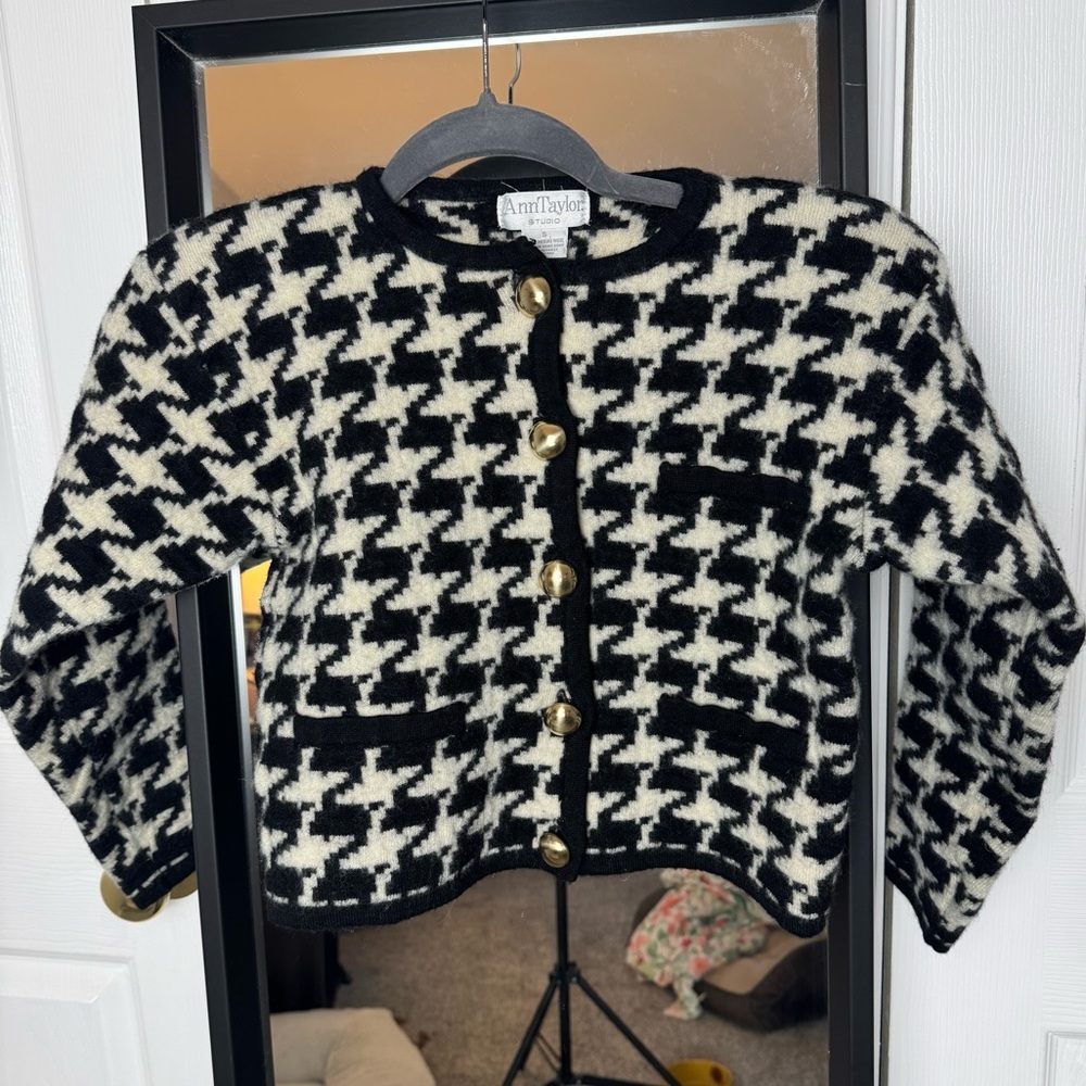 Vintage Ann Taylor Button Up